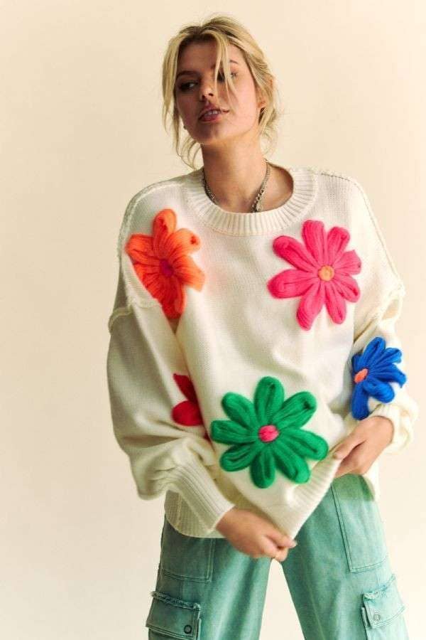 MULTI COLOR KNIT FLORAL PATCHED LOOSE FIT SWEATER