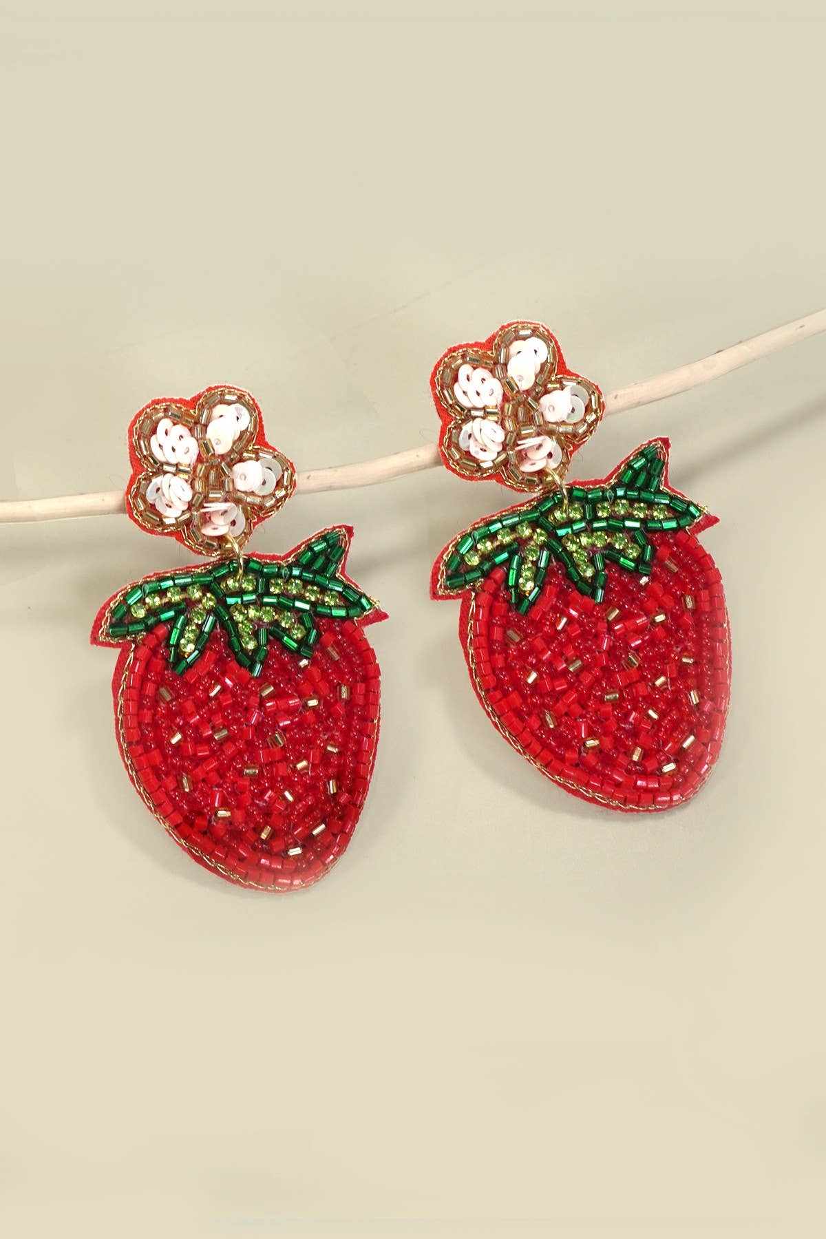 JOSSLYN by Wall to Wall - STRAWBERRY SEED BEADED DROP EARRINGS | 91E5590